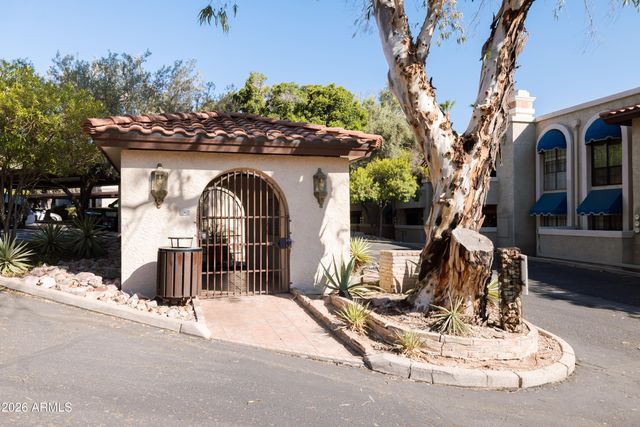 7557 N DREAMY DRAW Drive 275, Phoenix, AZ 85020
