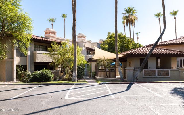 7557 N DREAMY DRAW Drive 275, Phoenix, AZ 85020