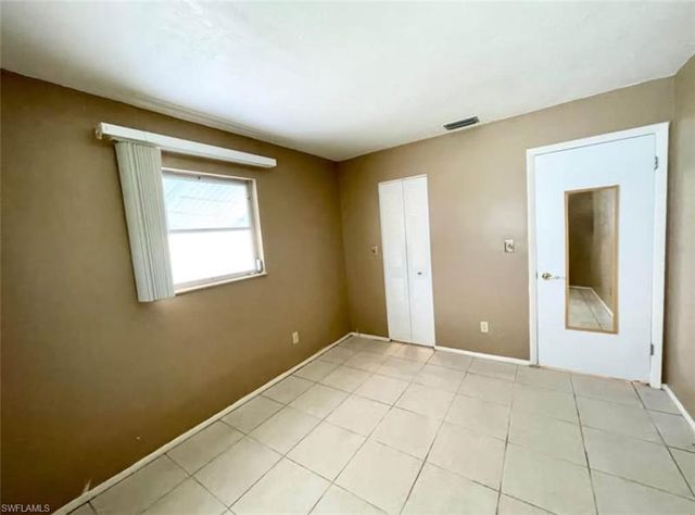10 Temple CT, Lehigh Acres, FL 33936