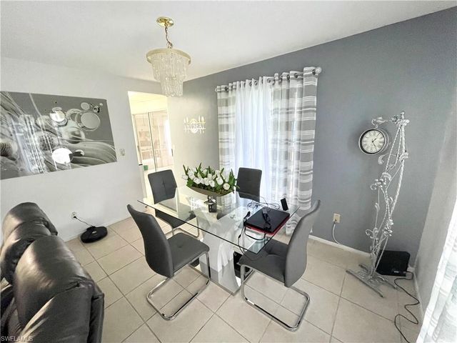 10 Temple CT, Lehigh Acres, FL 33936