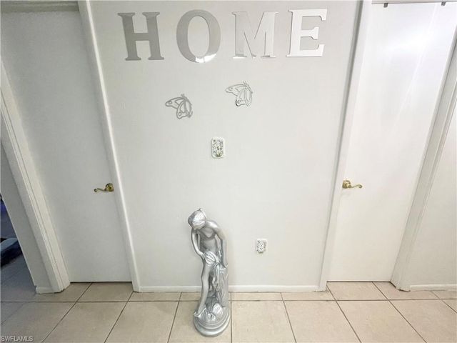 10 Temple CT, Lehigh Acres, FL 33936