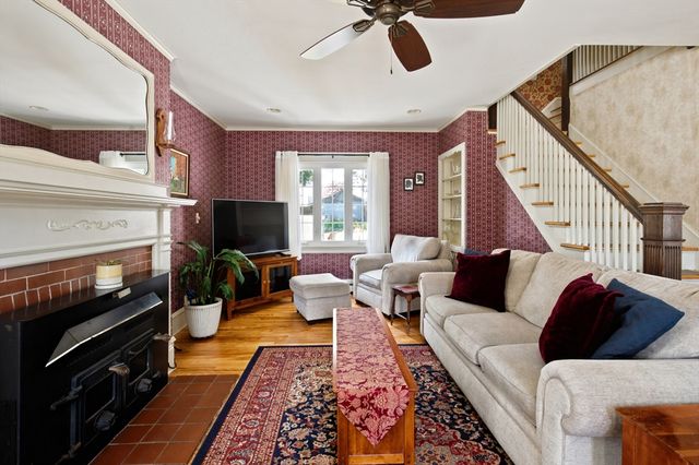 646 New Boston Rd, Fall River, MA 02720