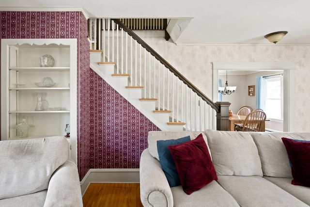 646 New Boston Rd, Fall River, MA 02720