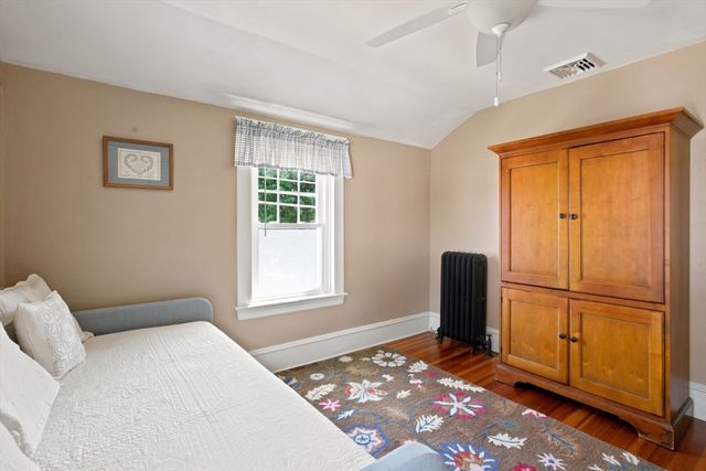 646 New Boston Rd, Fall River, MA 02720