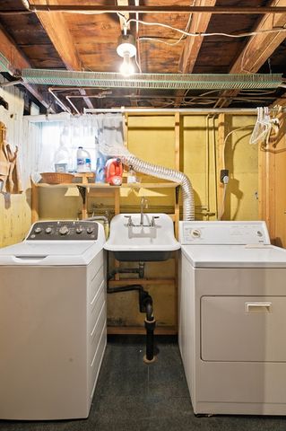 646 New Boston Rd, Fall River, MA 02720