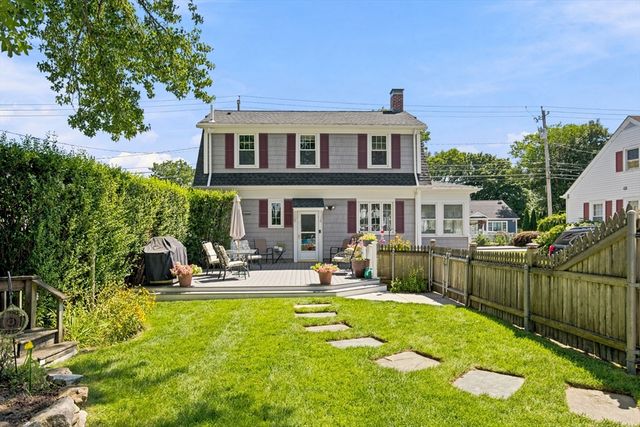 646 New Boston Rd, Fall River, MA 02720