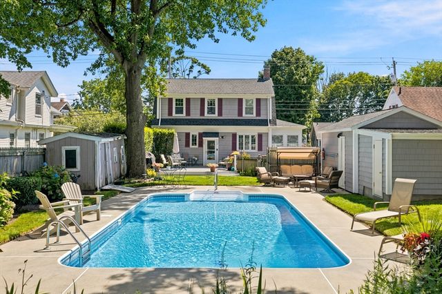 646 New Boston Rd, Fall River, MA 02720