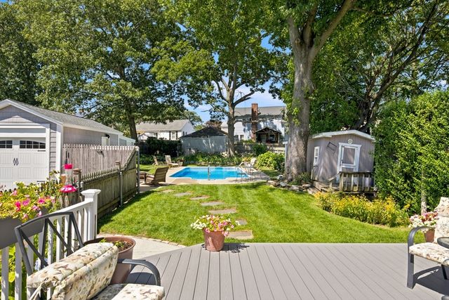 646 New Boston Rd, Fall River, MA 02720