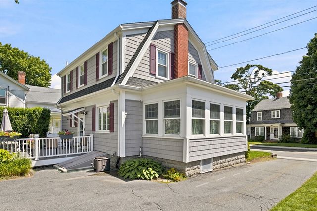 646 New Boston Rd, Fall River, MA 02720