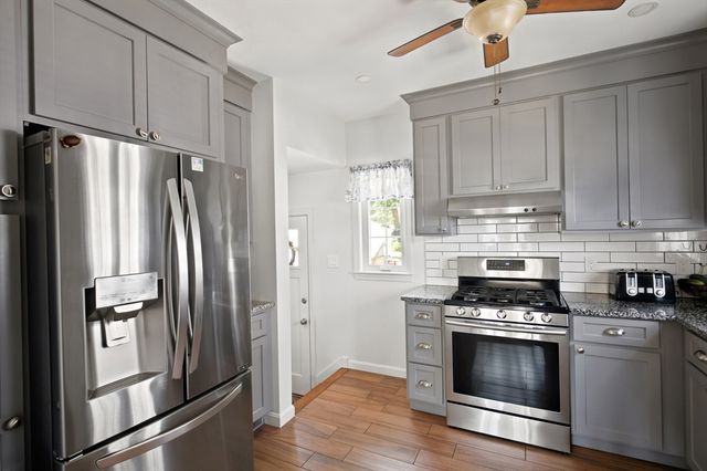 646 New Boston Rd, Fall River, MA 02720