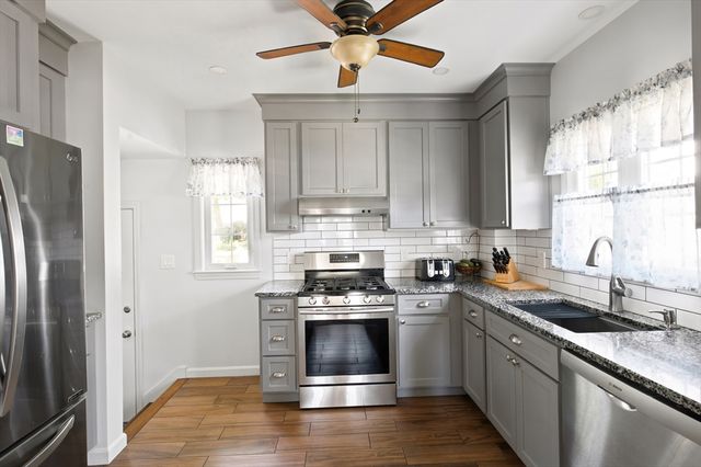 646 New Boston Rd, Fall River, MA 02720