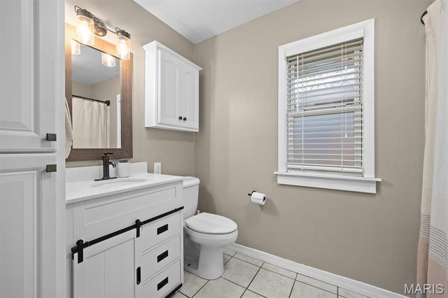 270 S 9th Street, Wood River, IL 62095