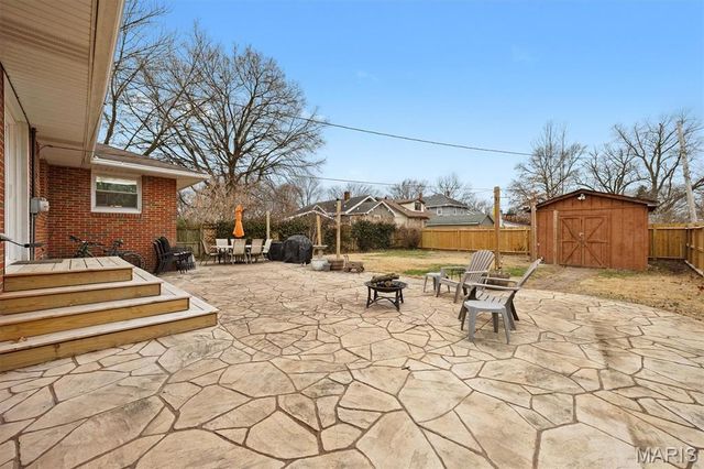 270 S 9th Street, Wood River, IL 62095