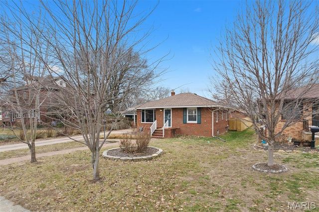 270 S 9th Street, Wood River, IL 62095