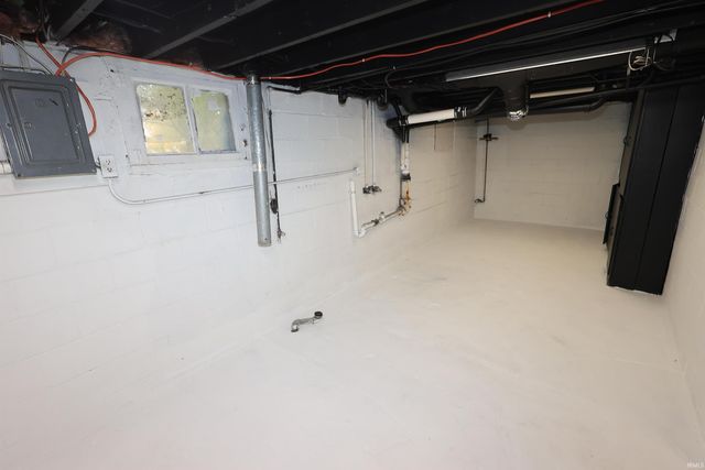 1221 Columbian Avenue, Elkhart, IN 46514