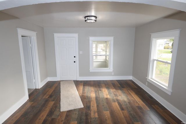 1221 Columbian Avenue, Elkhart, IN 46514