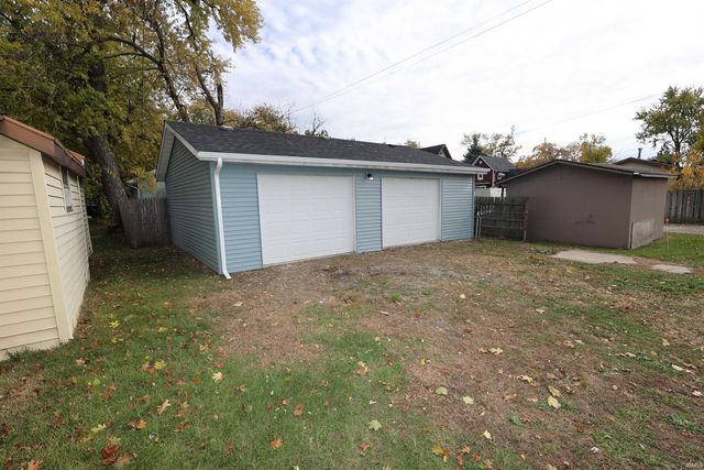 1221 Columbian Avenue, Elkhart, IN 46514