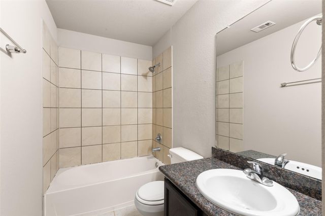 16630 E Hammon, Montgomery, TX 77316