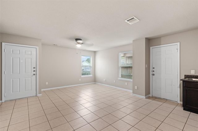 16630 E Hammon, Montgomery, TX 77316