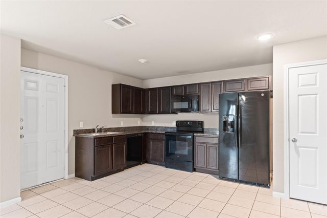 16630 E Hammon, Montgomery, TX 77316