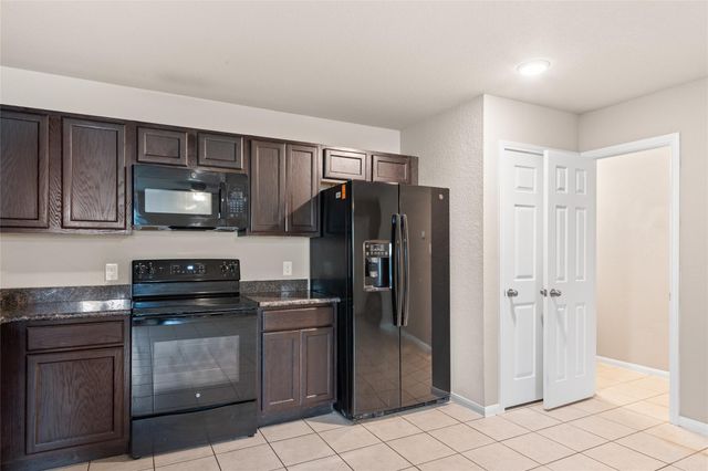 16630 E Hammon, Montgomery, TX 77316