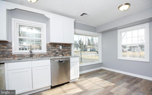 21 STAFFORD LN, Willingboro, NJ 08046