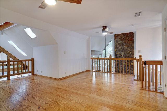 2923 Peninsula Drive, Grapevine, TX 76051