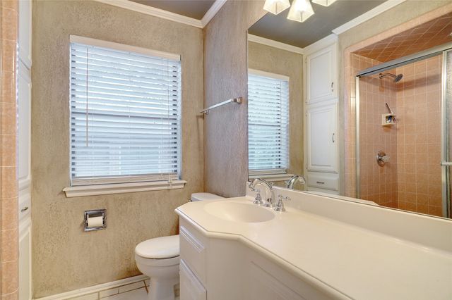 2923 Peninsula Drive, Grapevine, TX 76051