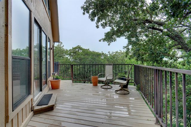 2923 Peninsula Drive, Grapevine, TX 76051