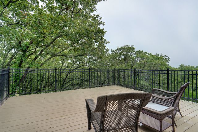 2923 Peninsula Drive, Grapevine, TX 76051