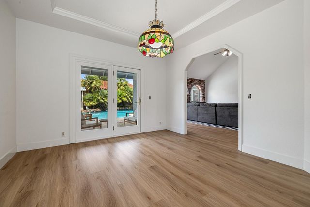 2527 Amberwood Dr, Lodi, CA 95242
