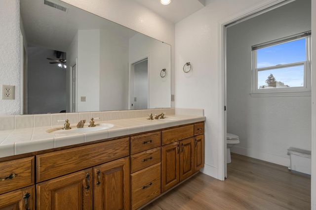 2527 Amberwood Dr, Lodi, CA 95242