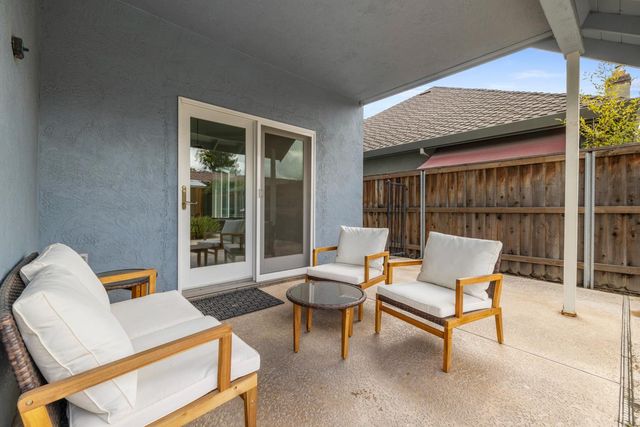2527 Amberwood Dr, Lodi, CA 95242