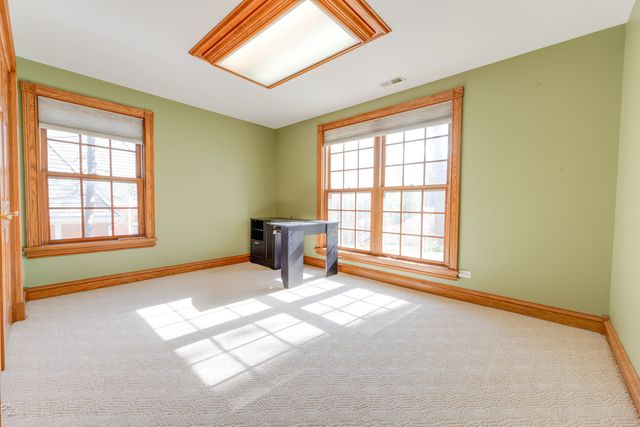 813 Fox Glen Drive, St. Charles, IL 60174