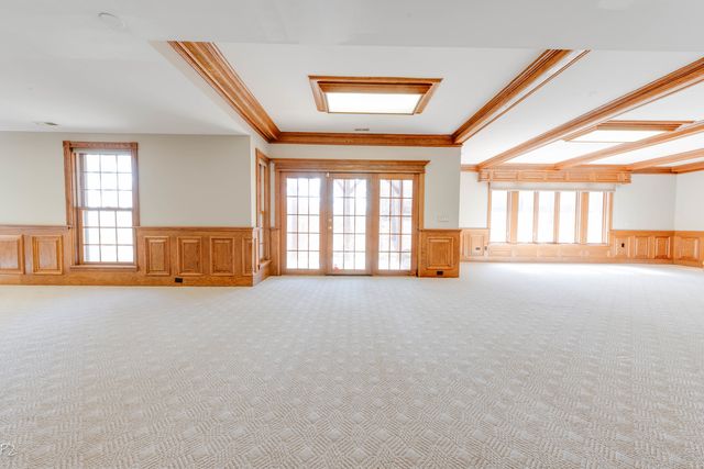 813 Fox Glen Drive, St. Charles, IL 60174