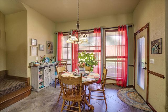 2433 SE 12th Street, Moore, OK 73160