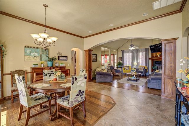 2433 SE 12th Street, Moore, OK 73160