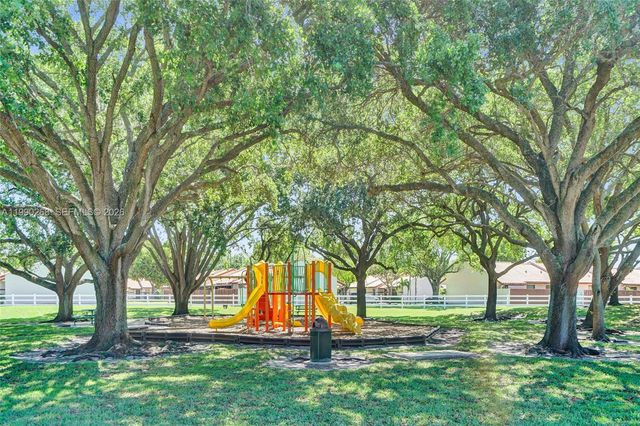 5937 SW 112th Ter, Cooper City, FL 33330