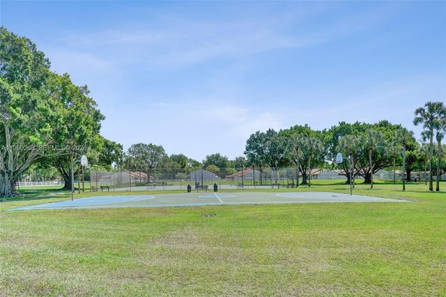 5937 SW 112th Ter, Cooper City, FL 33330