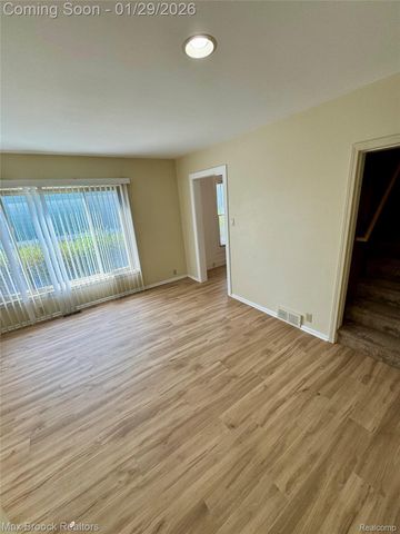 368 S Wing, Northville, MI 48167