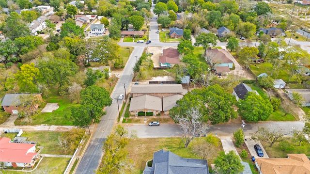 1503 Avenue P R1, Huntsville, TX 77340