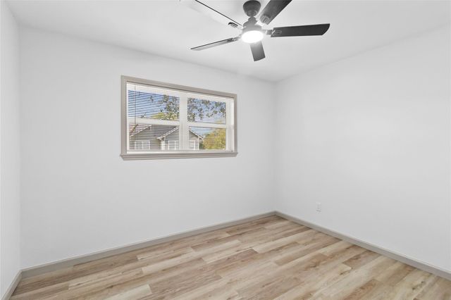 1503 Avenue P R1, Huntsville, TX 77340