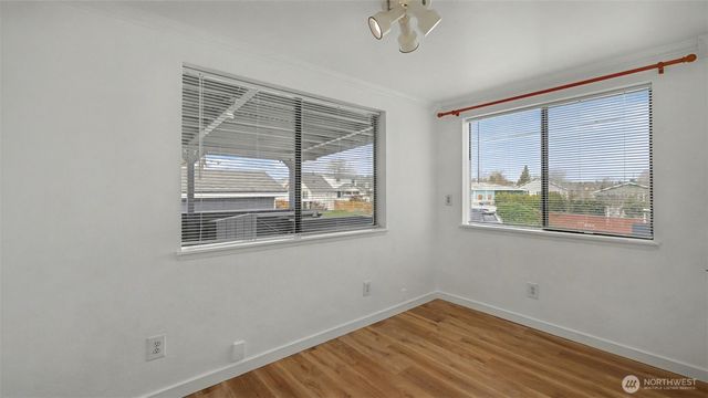 7301 32nd Avenue S, Seattle, WA 98118