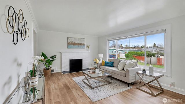 7301 32nd Avenue S, Seattle, WA 98118