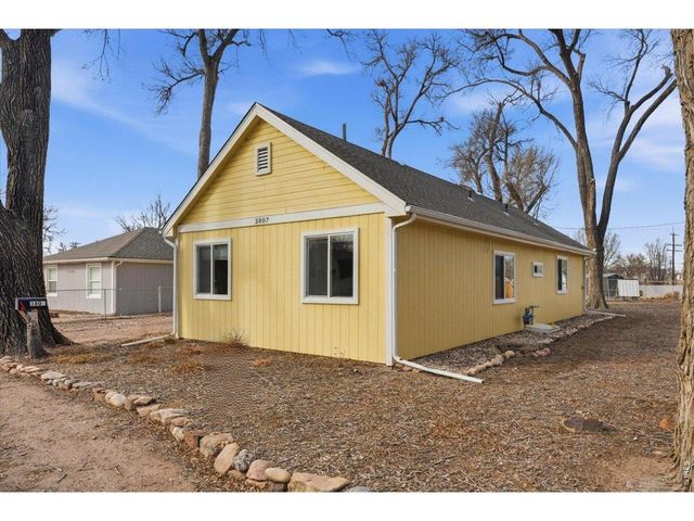 3807 Central St, Evans, CO 80620