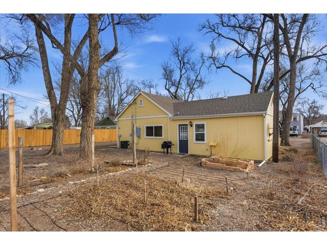 3807 Central St, Evans, CO 80620