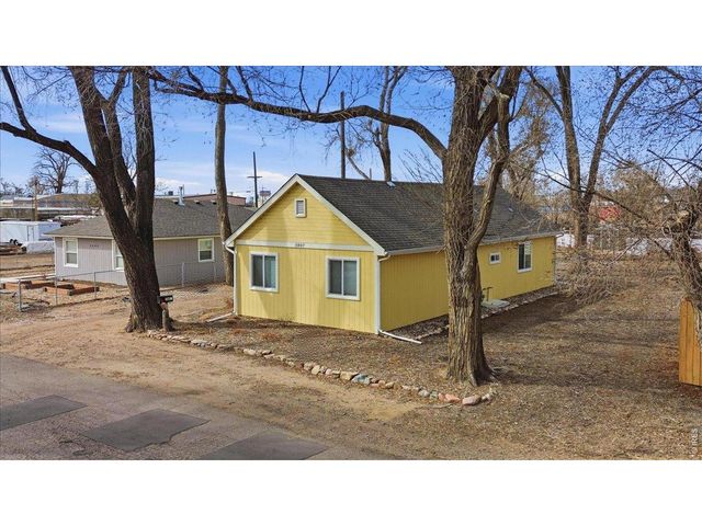 3807 Central St, Evans, CO 80620