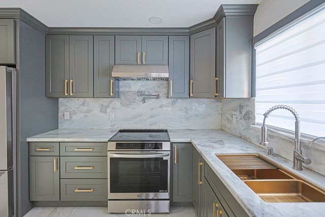 16561 Monroe, Huntington Beach, CA 92647