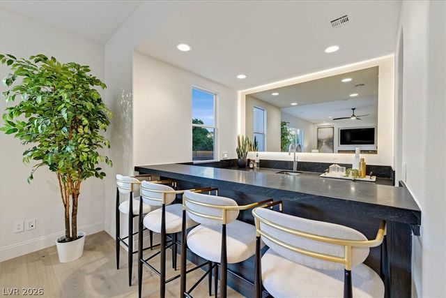 3844 Glasgow Green Drive, Las Vegas, NV 89141