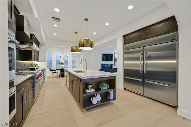 3844 Glasgow Green Drive, Las Vegas, NV 89141